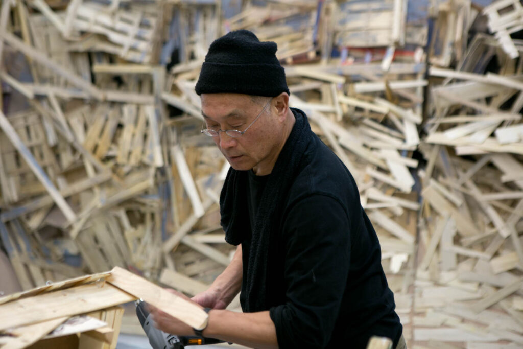 Tadashi Kawamata building his nest installation